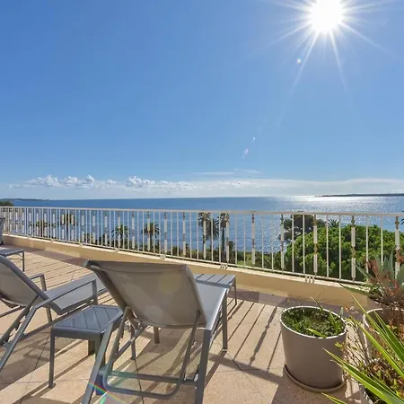 Kikiloue Rare Rooftop Terrace With Breathtaking View Over The Bay Appartement Cannes