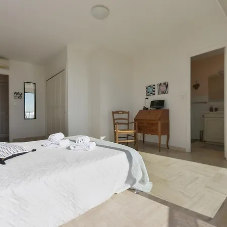 Appartement Kikiloue Rare Rooftop Terrace With Breathtaking View Over The Bay *